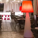 Western Amirauté Hotel 4*