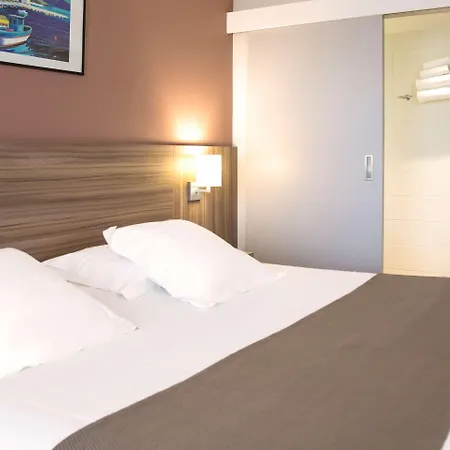 Western Ajaccio Amiraute أجاكسيو
