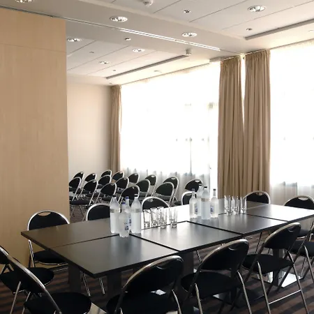 Western Amiraute Hotel