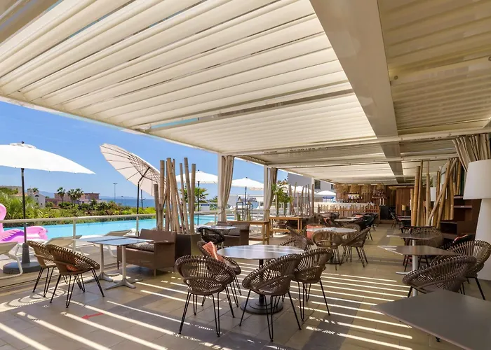 Western Amiraute Hotel