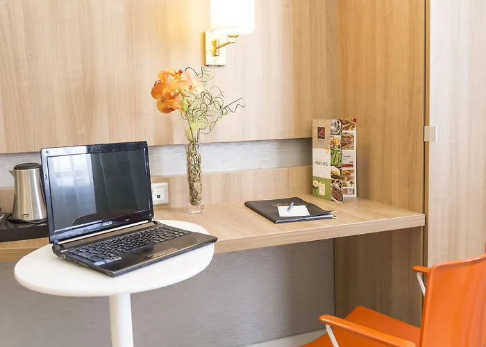 Western Amiraute Hotel 4*