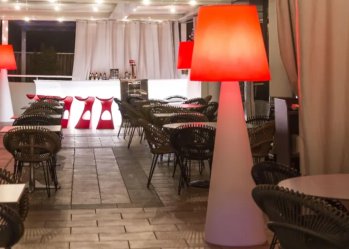 Western Amiraute Hotel 4*