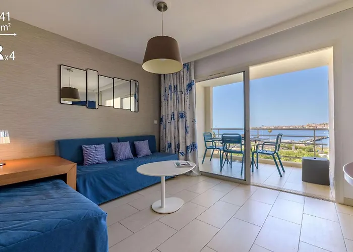 Western Amiraute Hotel