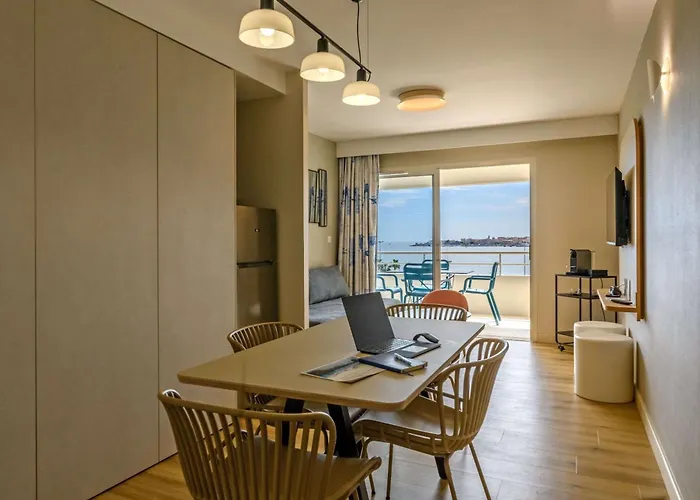 Szálloda Western Amiraute