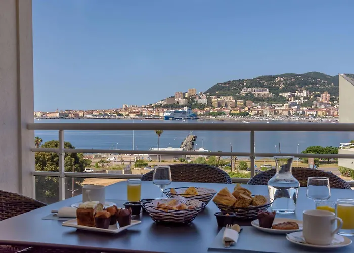 Hotel Western Amiraute 4*